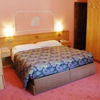 Hotel Villanova 산토스테파노디카도레 외부 사진